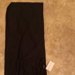Beyond yoga pocket infinity scarf - NWT